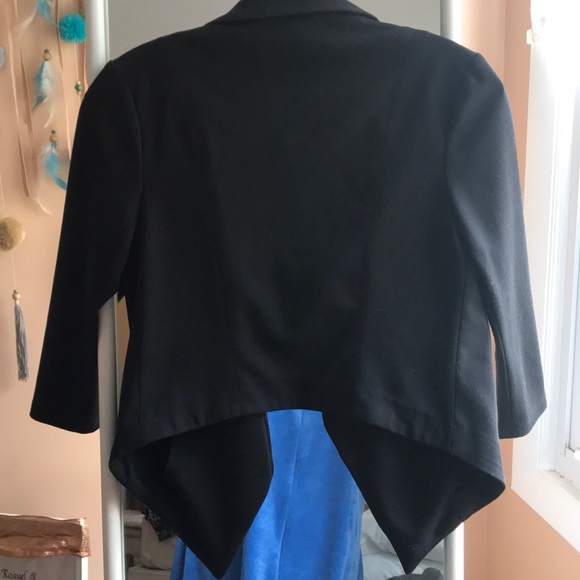 Cropped jacket - Picture 2 of 2
